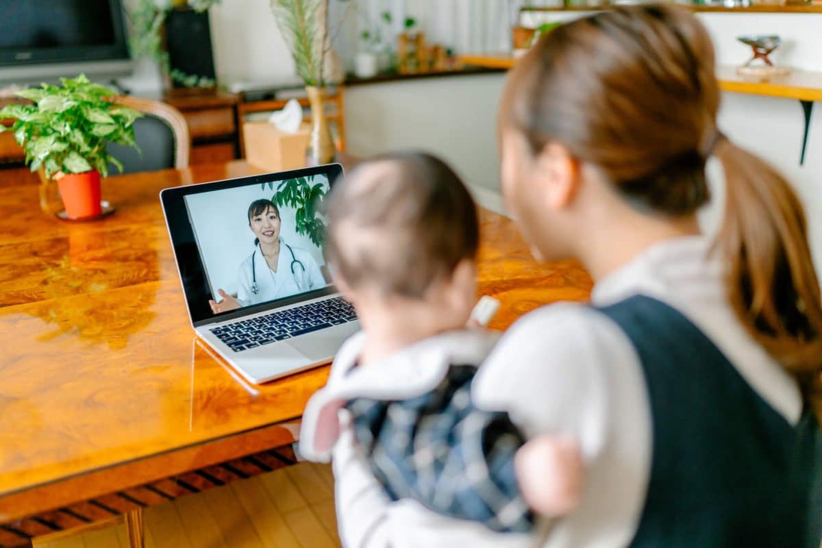 Téléconsultation et pédiatrie une solution pour les enfants à mobilité réduite