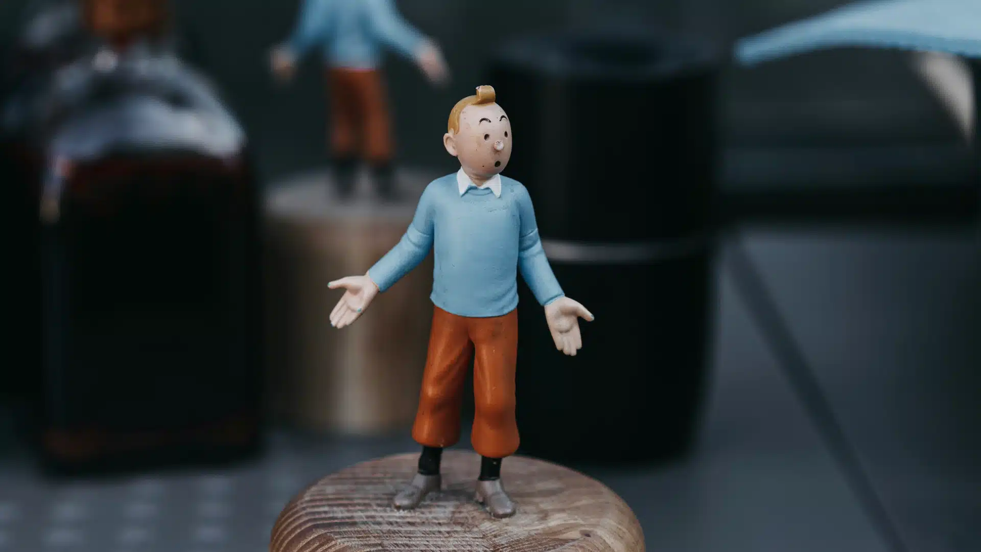 Découvrez les secrets des figurines de Tintin !